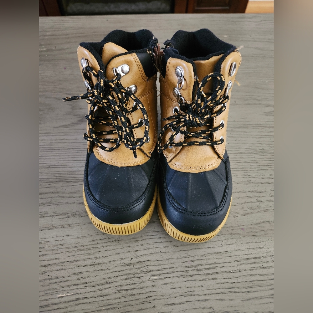 wonder nation Black and Tan Kids Waterproof Snow Boots